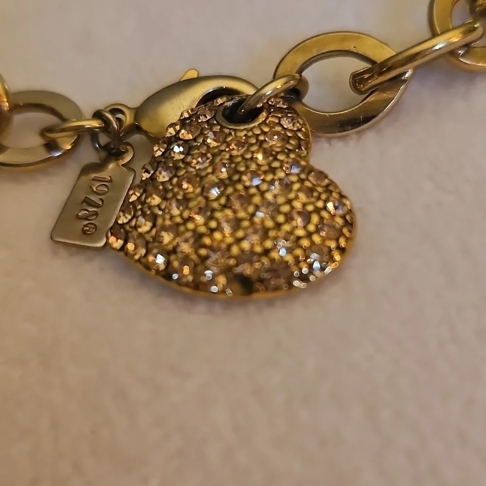 1928 Rhinestone Paved Heart Oval Chain Bracelet